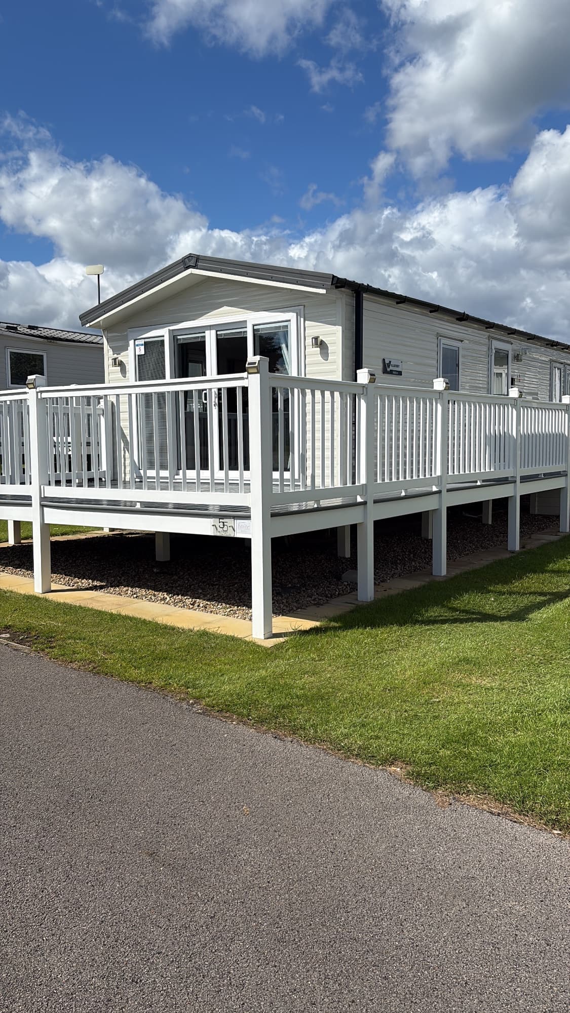 Finch 5 3 bedroom caravan at Cayton Bay